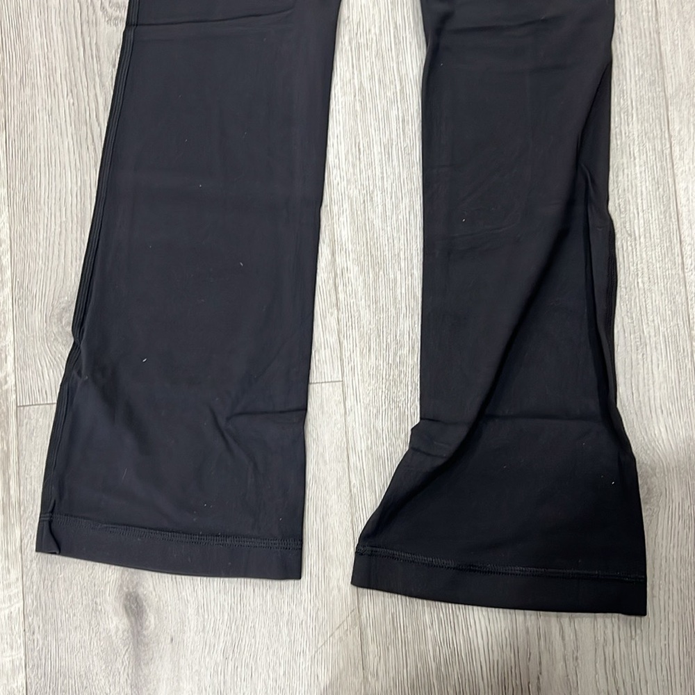 lululemon Align™ High-Rise Mini-Flare Pant Short - Picture 9 of 13